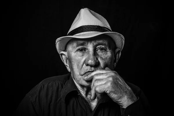 Retrato de homem velho — Fotografia de Stock