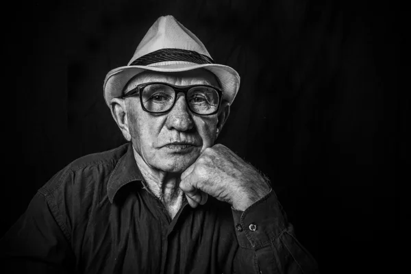 Retrato de homem velho — Fotografia de Stock