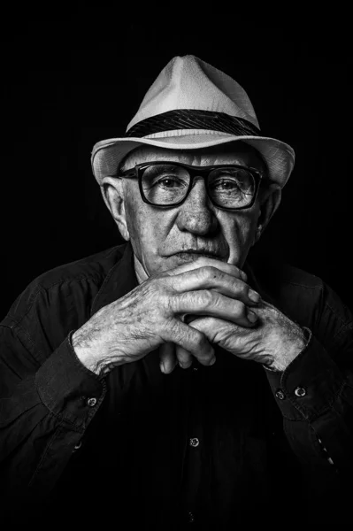 Retrato de homem velho — Fotografia de Stock