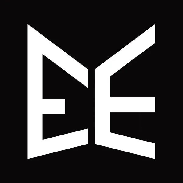 带有隔离在黑色背景上的镜面图案的Ee标志设计模板 — 图库照片