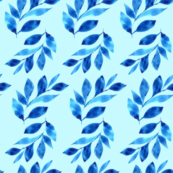 Elegant naadloos patroon met aquarelblauw blad op lichte ondergrond. Met de hand geschilderde aquarel. — Stockfoto
