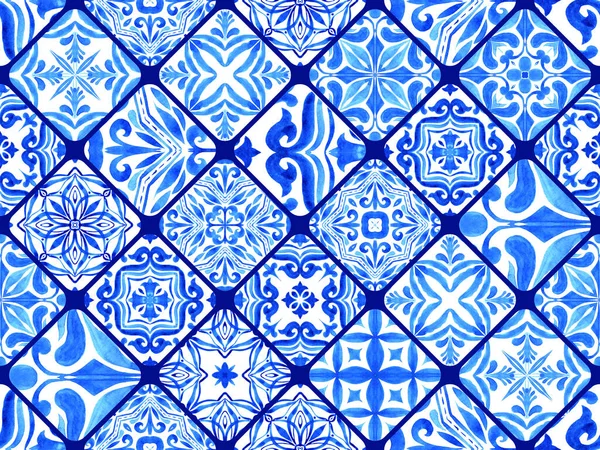 Azulejos - Portekiz fayansları mavi suluboya deseni. Geleneksel süs. Çeşitli fayanslar koleksiyonu. Elle boyanmış resim