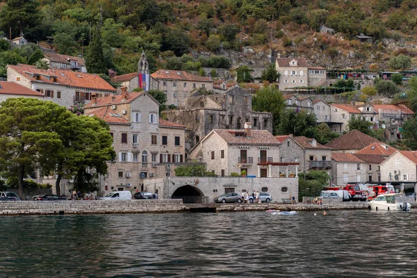 Perast to starożytne miasto w Czarnogórze. — Zdjęcie stockowe