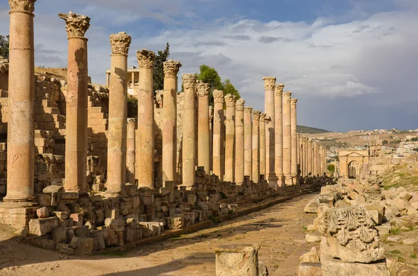 Decumanus, jerash