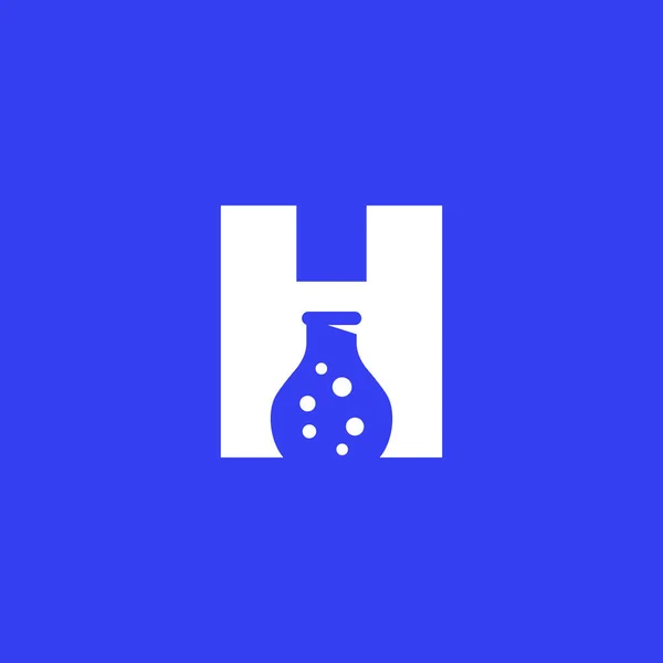 Логотип лабораторії з літерою H та лабораторним склом — стоковий вектор