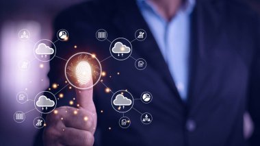 Dijital Değişim Yönetimi, Nesnelerin İnterneti, Büyük Veriler, Yeni Teknolojiler ve İş Süreci Stratejileri, Operasyonlar Otomasyonu, Müşteri Hizmetleri Yönetimi, Bulut Hesaplama, Akıllı Endüstri.