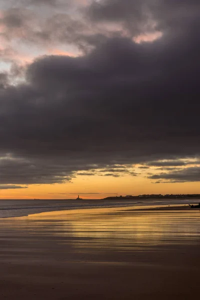 Gün Doğumu Northumberland Daki Blyth Plajında Başlıyor Mary Deniz Feneri — Stok fotoğraf