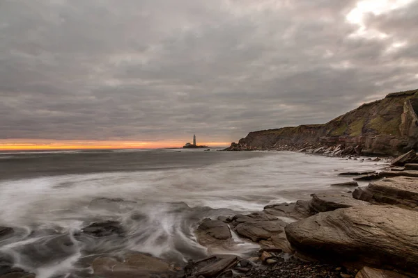 Espectacular Amanecer Mary Lighthouse Whitley Bay Noreste Inglaterra Mientras Cielo — Foto de Stock