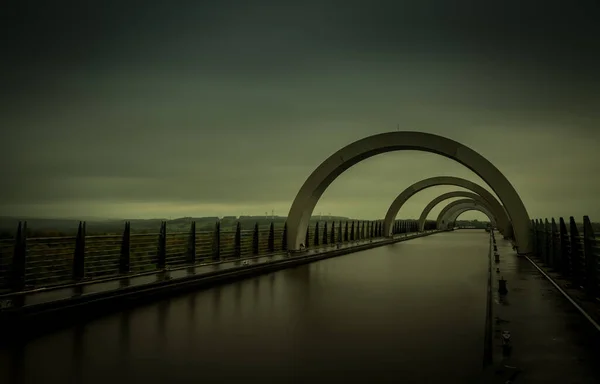 Falkirk Wheel Rotating Boat Lift Falkirk Scotland Connecting Forth Clyde — Stock Photo, Image