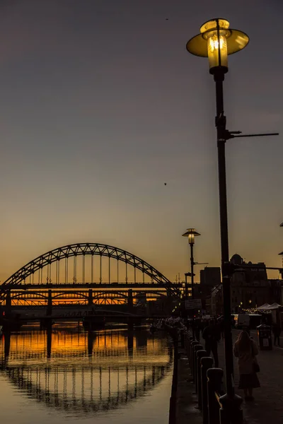 Tyne Bridge Sunset Reflecting Almost Still River Tyne Newcastle England — Stok fotoğraf