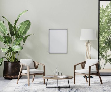 İçerisi aydınlık, güneş ışığı ve tropikal bitki ve palmiye yapraklı ahşap mobilyalarla çevrili.