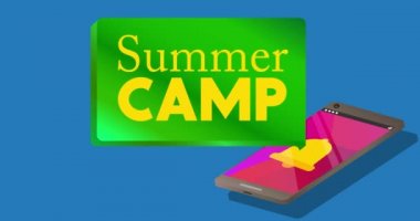 Taşınabilir bilgi aygıtı ekranından bildirim baloncuğu üzerine yaz kampı metni. Mobil uygulama mesajı, bağlantı, iletişim konsepti. Canlandırılmış video.