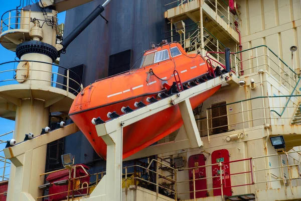 Standing Lifeboat Install Aft Ship Emergeny Case Incedent Sea Lifes — Stock Photo, Image