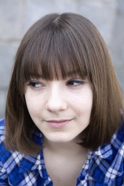 gülümseyen genç kız