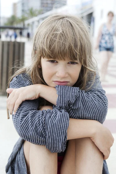 Nieszczęśliwa dziewczynka — Zdjęcie stockowe