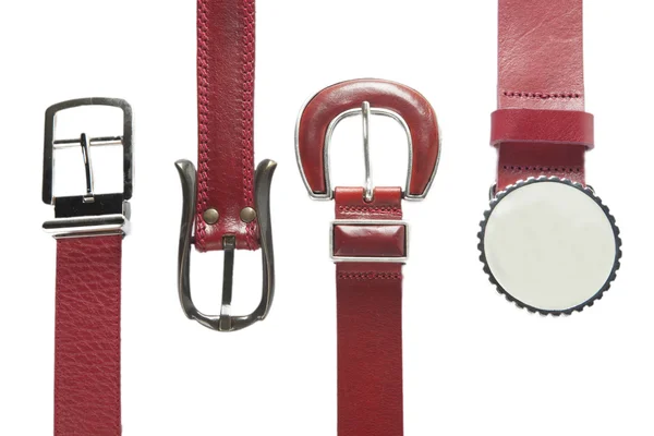 Ensemble de ceintures en cuir rouge — Photo