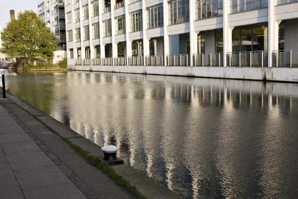 Boot. Regent Canal. — Stockfoto