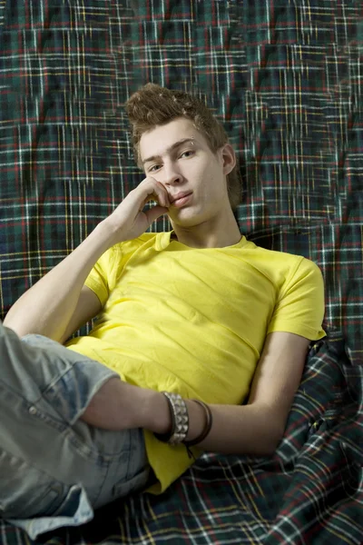 Menino adolescente — Fotografia de Stock
