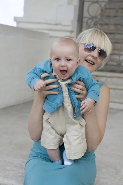 Madre con bambino — Foto Stock