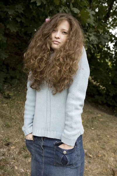 Portrait of young girl — Stock Photo, Image