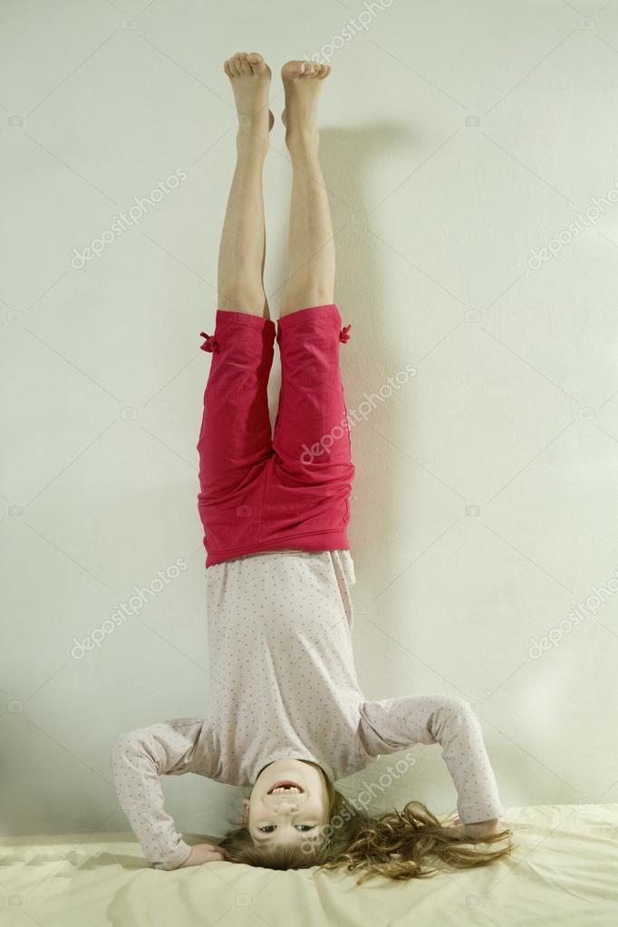 逆さま写真素材 ロイヤリティフリー逆さま画像 Depositphotos