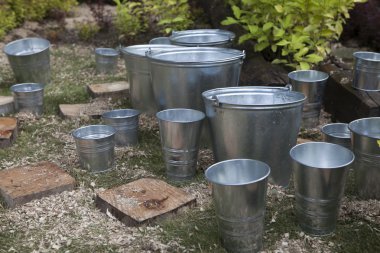 Çinko kova su duran