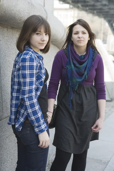 Two teen girls — Stock Photo, Image