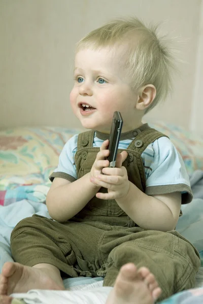 Weinig schattige jongen — Stockfoto