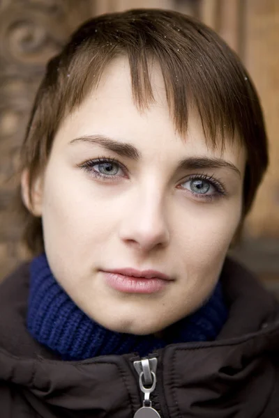 Portrait of young girl — Stock Photo, Image