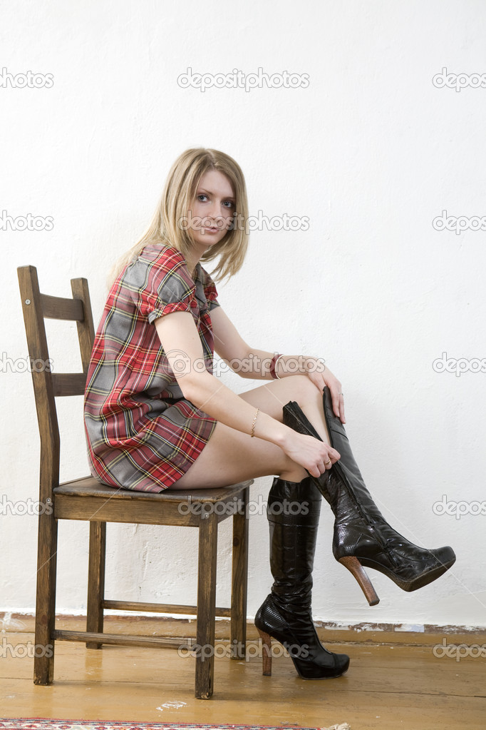Woman in black boots — Stock Photo 