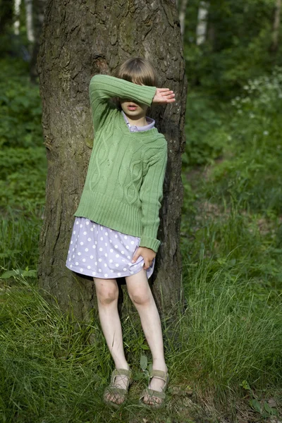 Dívka zavřít oči — Stock fotografie