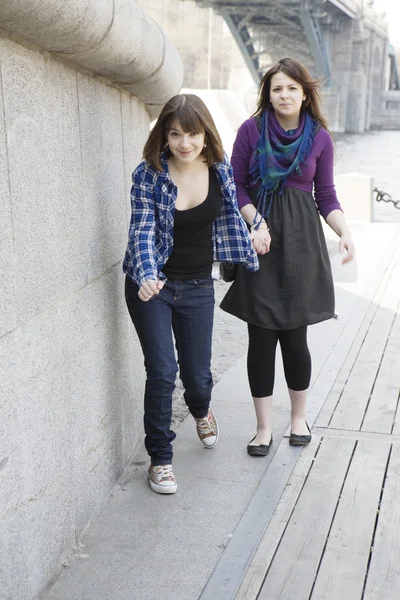 Two teen girls — Stock Photo, Image