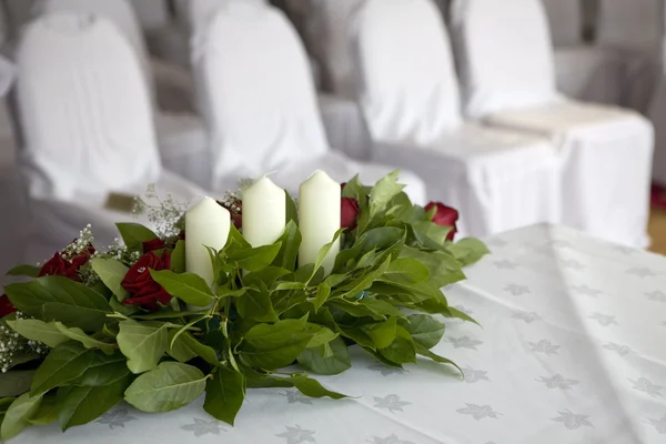 Bouquet di rose bianche per un'occasione speciale — Foto Stock
