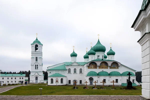 러시아스 레닌그라드 2021 슬로보단 마을에 알렉산더 수도원 — 스톡 사진