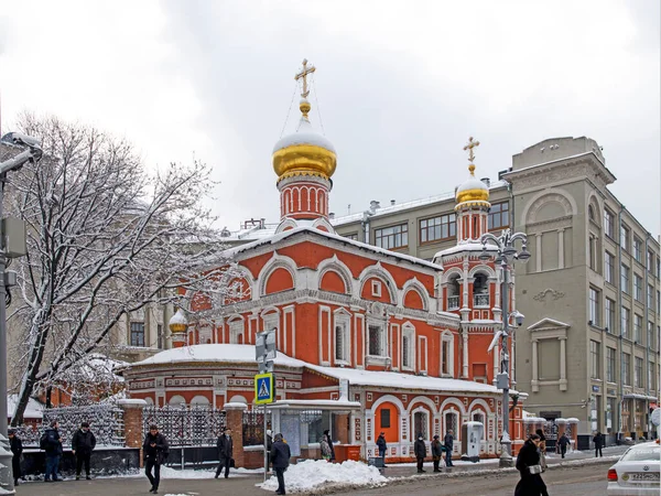 Moscow Russia December 2021 Church All Saints Kulishki Slavyanskaya Square — стоковое фото