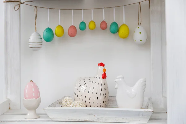 Fragment Wnętrza Dekorowany Pokój Dziecięcy Wielkanoc Wianuszek Plastikowych Jajek Ścianie — Zdjęcie stockowe