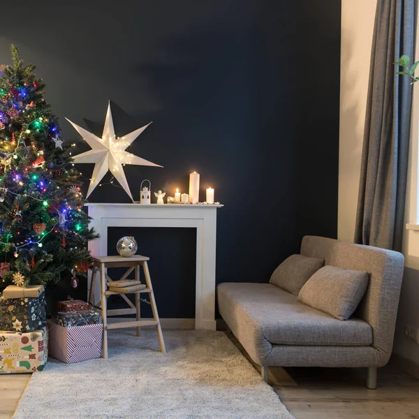 Decorazione Domestica Prima Natale Albero Natale Decorato Con Ghirlanda Luci — Foto Stock