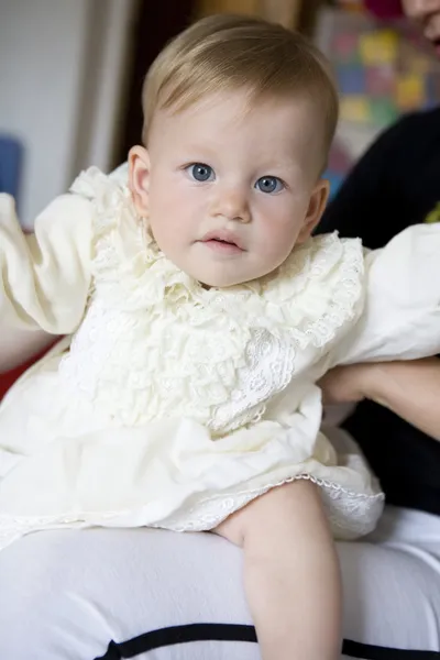 Bebe Blond Mignon Robe Pour Stock Photo