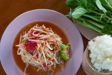 yeşil papaya salatası, Tayland yemeği.