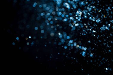 siyah arka plan üzerinde renkli bokeh