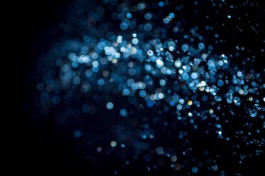 siyah arka plan üzerinde renkli bokeh