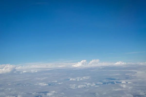 Céu Nuvens Vista Plano Fundo Avião — Fotografia de Stock