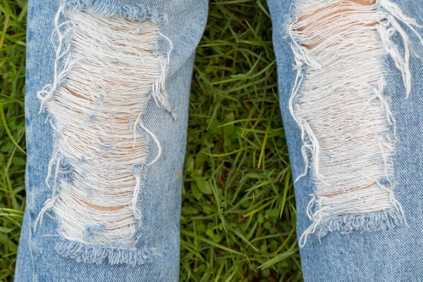 Jeans Déchirés Fond Féminin — Photo