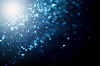 siyah arka plan üzerinde renkli bokeh