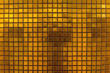 Mozaik karolar arka planda doğal ışık