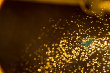 siyah arka plan üzerinde renkli bokeh