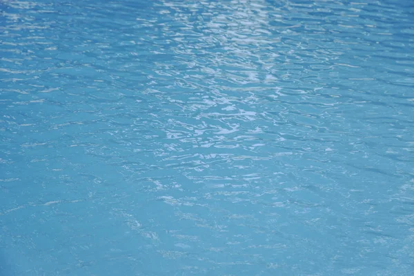 Μπλε Άκρη Της Πισίνας Παλινδρόμηση Του Νερού Κυματισμός Φόντο — Φωτογραφία Αρχείου