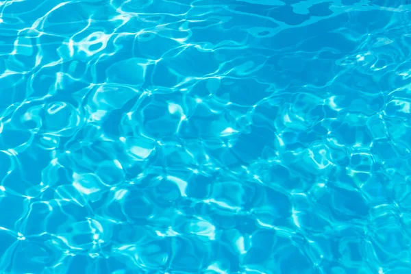 Blauw Zwembad Water Met Zon Reflecties Achtergrond — Stockfoto