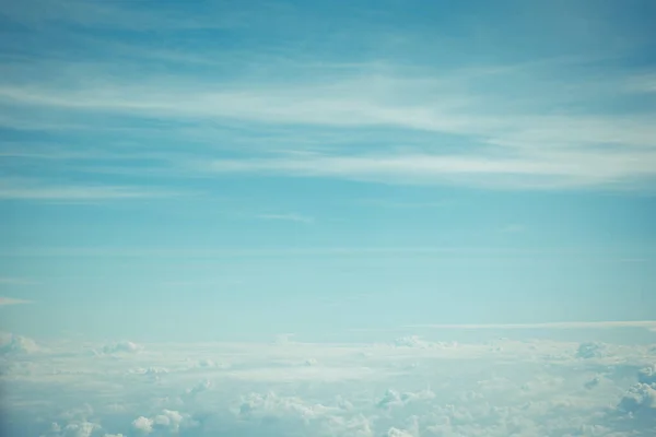 Bulutlu Mavi Gökyüzü — Stok fotoğraf