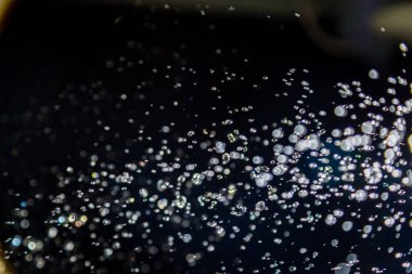 siyah arka plan üzerinde renkli bokeh